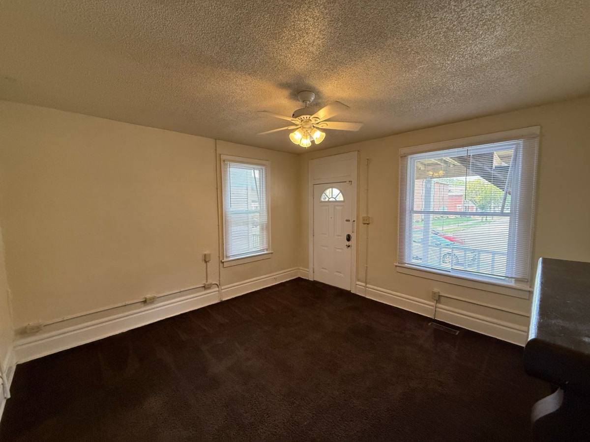 Townhouse for rent at 113 Chittenden Ave, Columbus, OH 43201