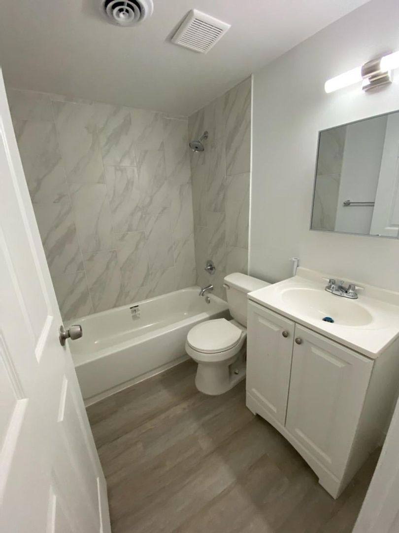 Apartment for rent at 3661 Delor St #2F, Saint Louis, MO 63116