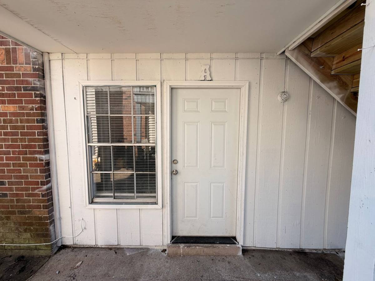 Apartment for rent at 109 Limoges St, Duson, LA 70529