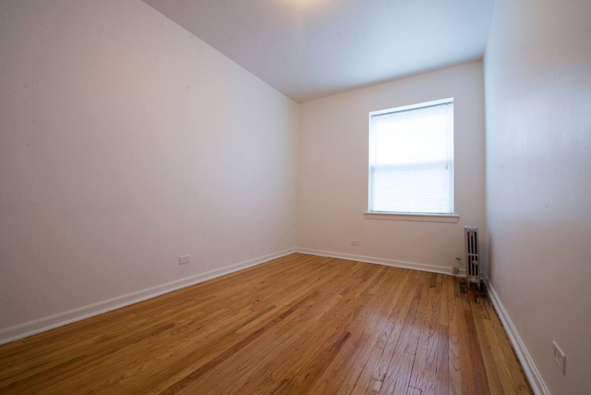 Apartment for rent at 5024 W Quincy St, Chicago, IL 60644