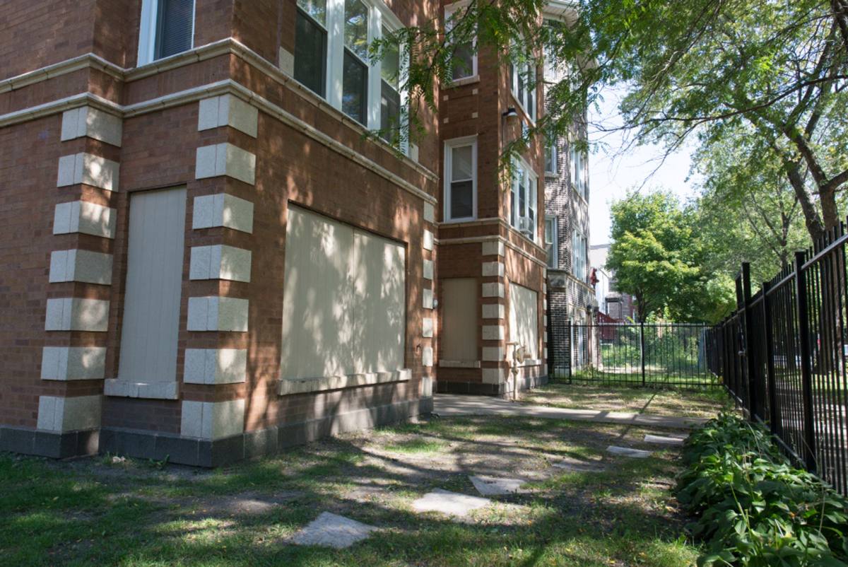 Apartment for rent at 5024 W Quincy St, Chicago, IL 60644