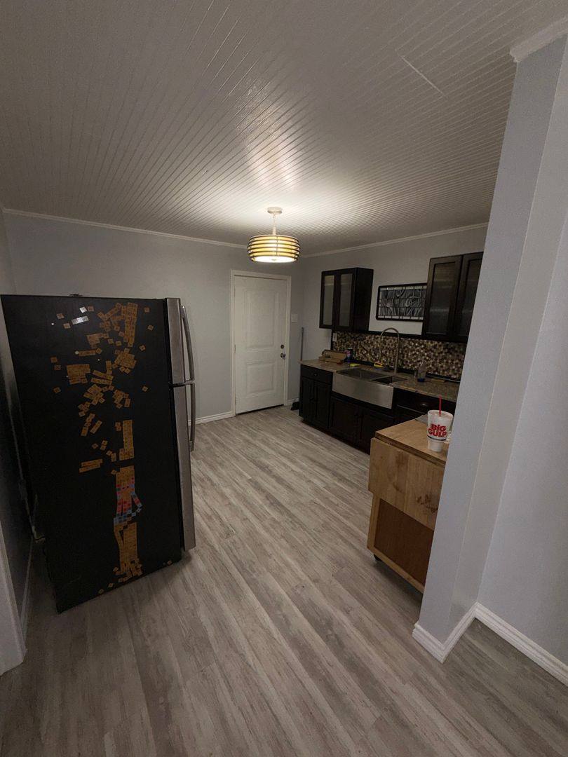 Apartment for rent at 1124 2nd St, Corpus Christi, TX 78404