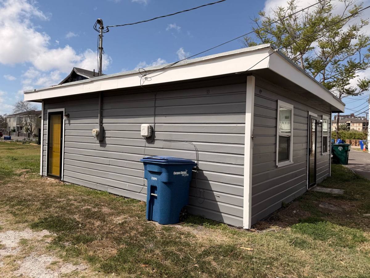 Apartment for rent at 1124 2nd St, Corpus Christi, TX 78404