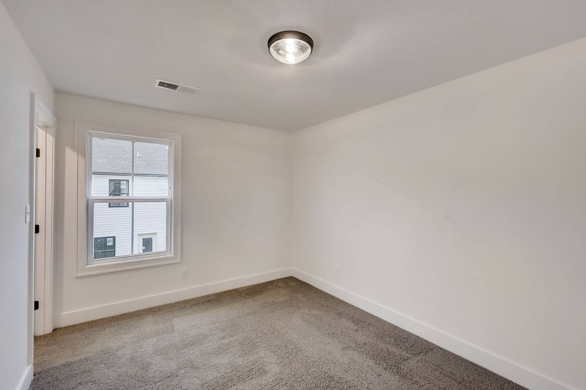 Apartment for rent at 630 Huntco Dr, Clarksville, TN 37043