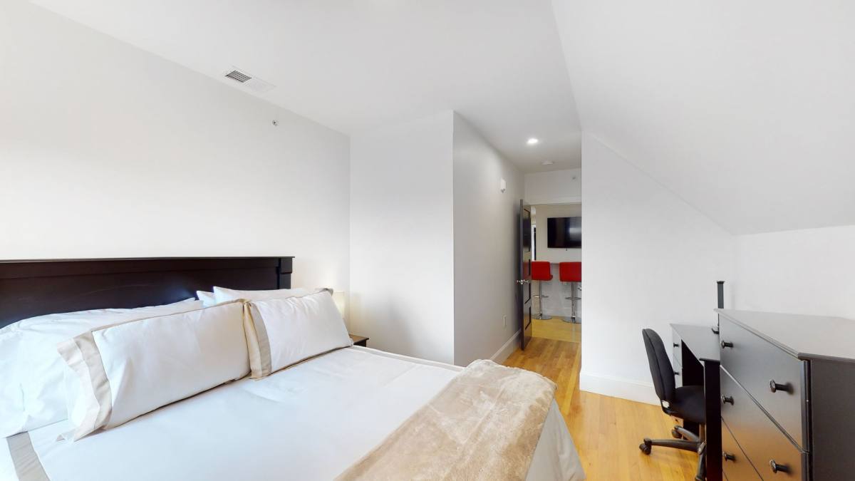 Apartment for rent at 655 S St, Waltham, MA 02453