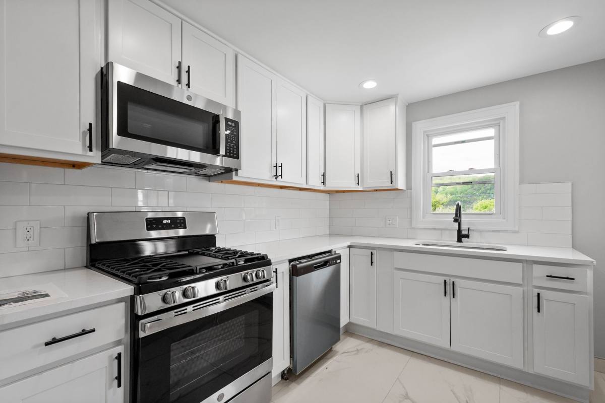 House for rent at 1625 Henrici St, Ambridge, PA 15003