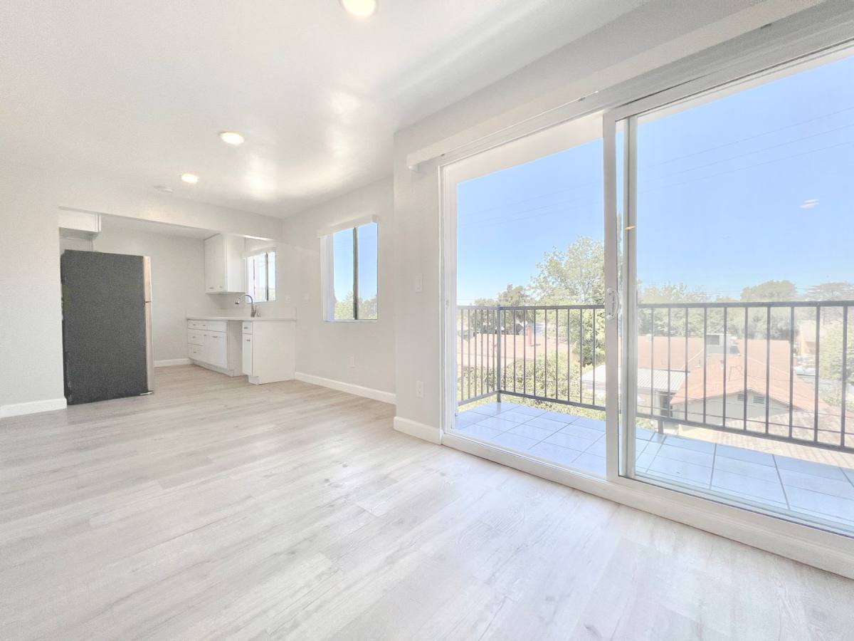 Apartment for rent at 7437 Haskell Ave, Van Nuys, CA 91406