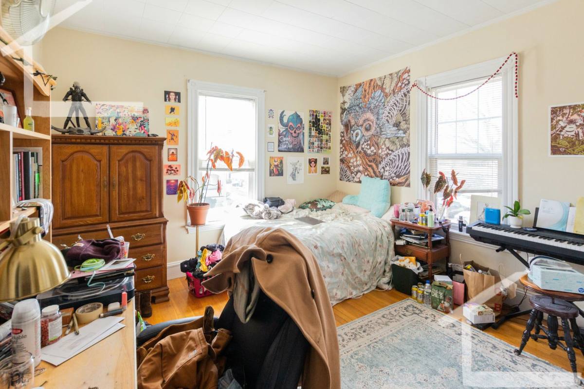 Apartment for rent at 15 Bennett St, Brighton, MA 02135