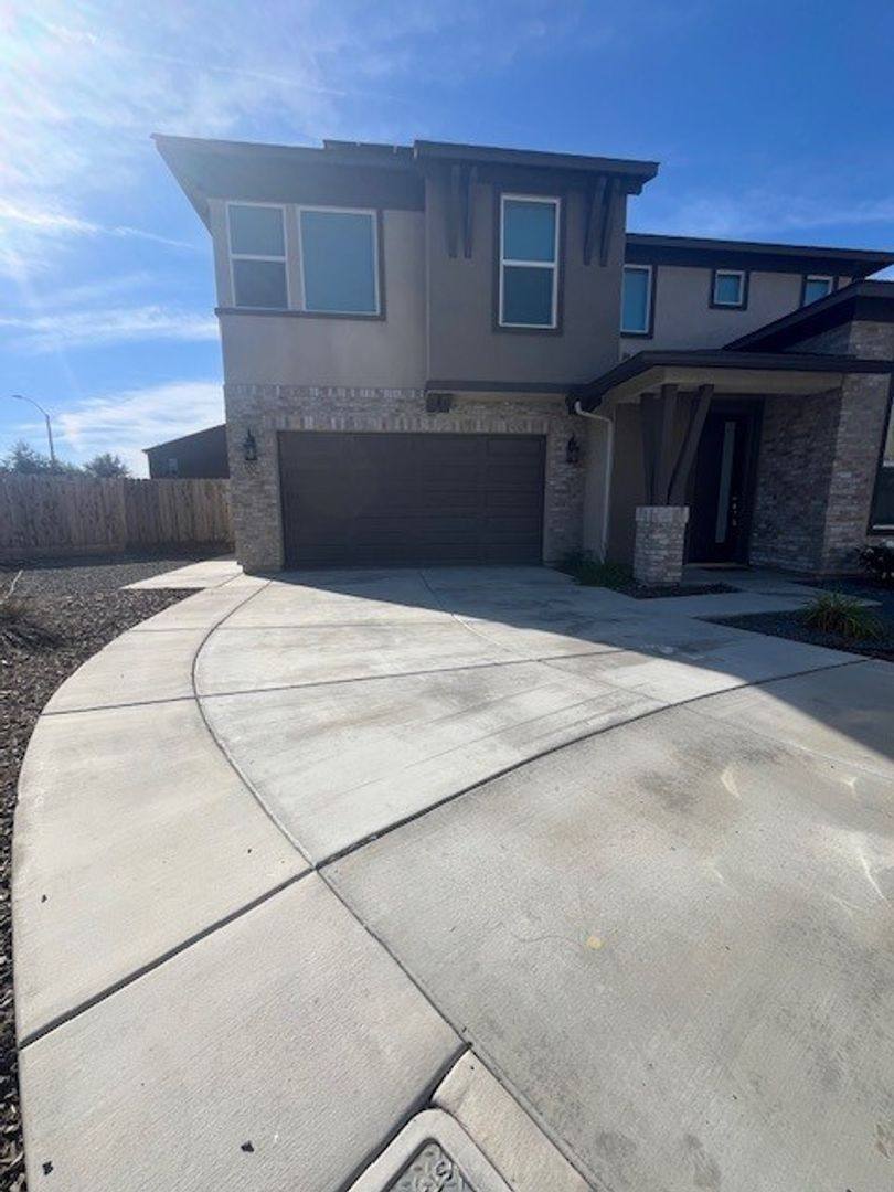 House for rent at 4537 S Ernest St, Visalia, CA 93277