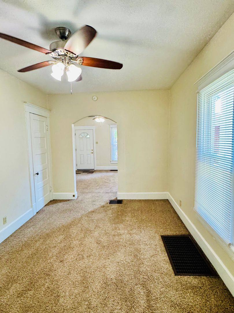 Apartment for rent at 108 Shafor St, Middletown, OH 45042