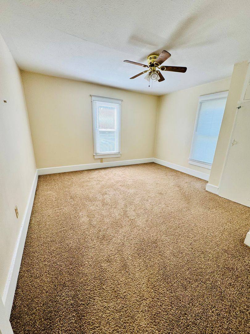 Apartment for rent at 108 Shafor St, Middletown, OH 45042