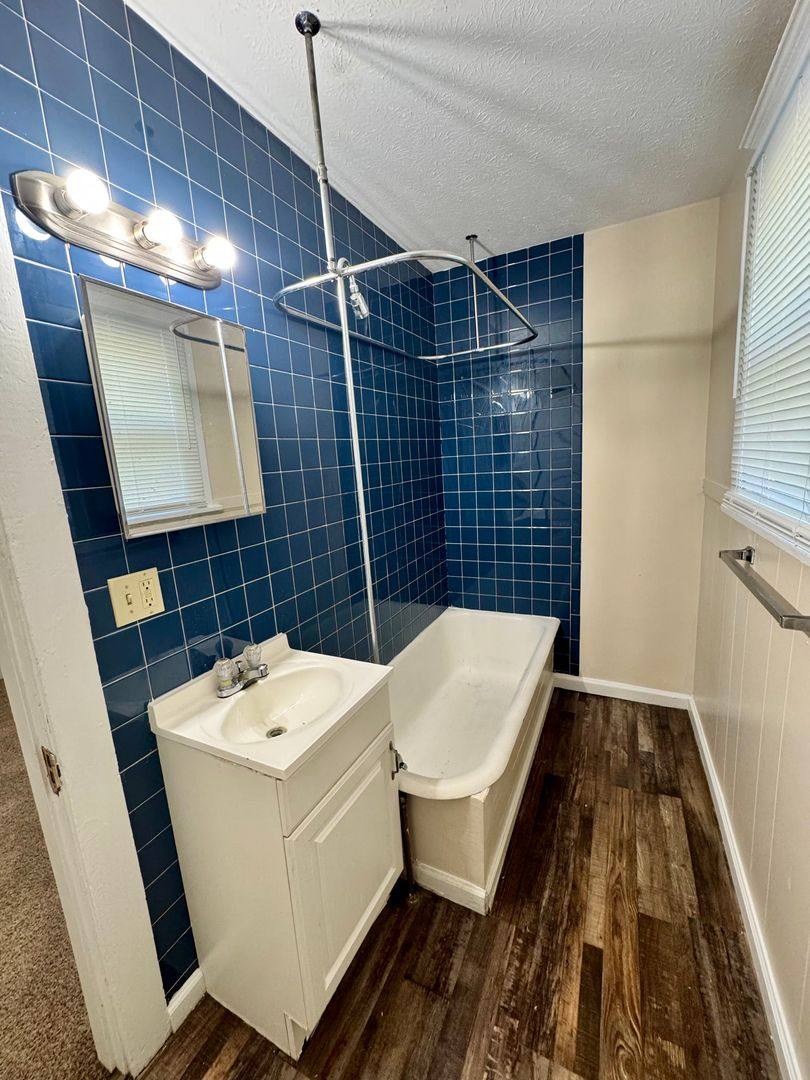 Apartment for rent at 108 Shafor St, Middletown, OH 45042