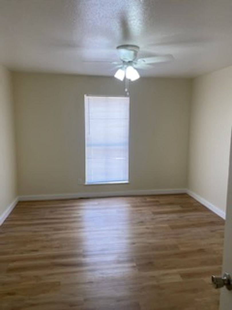 Apartment for rent at 2010 Thompson Rd, Richmond, TX 77469