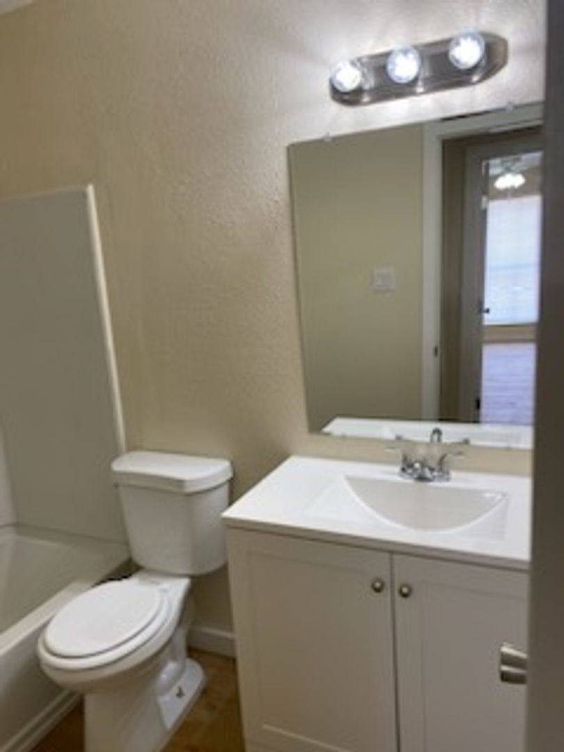 Apartment for rent at 2010 Thompson Rd, Richmond, TX 77469