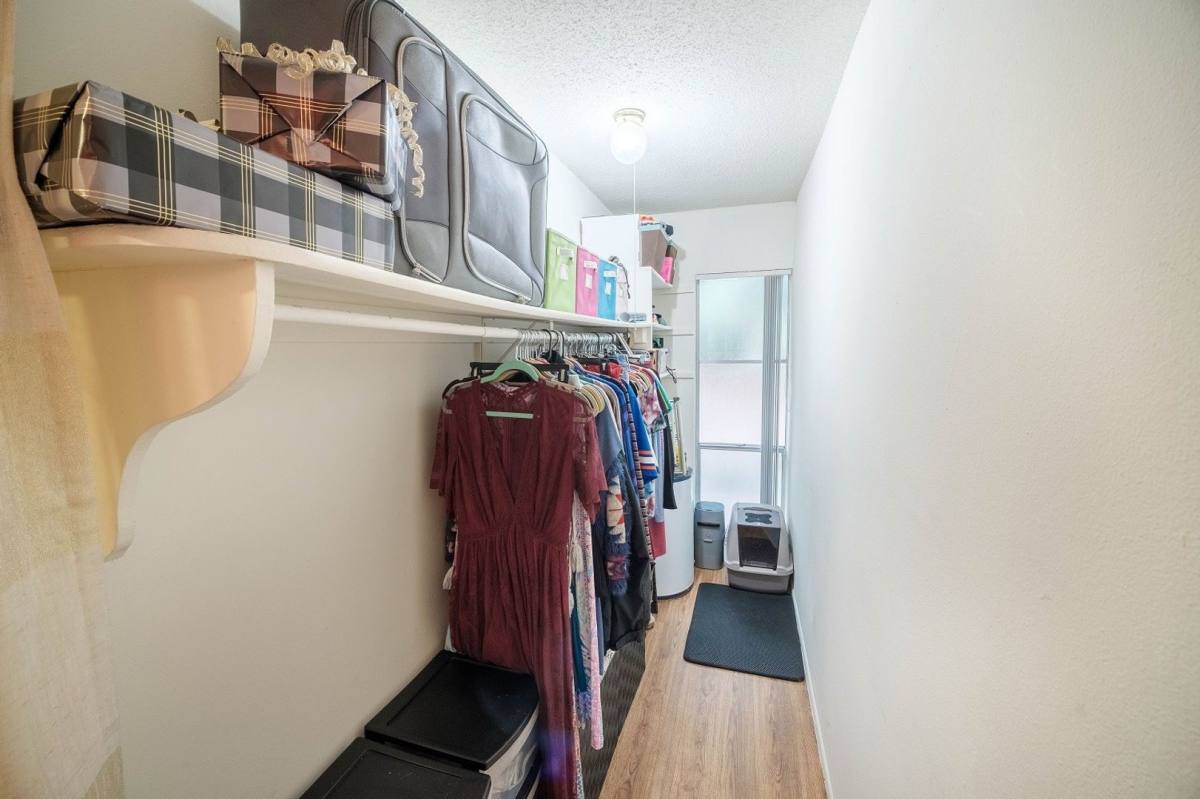 Apartment for rent at 300 NW 18th St, Gainesville, FL 32603