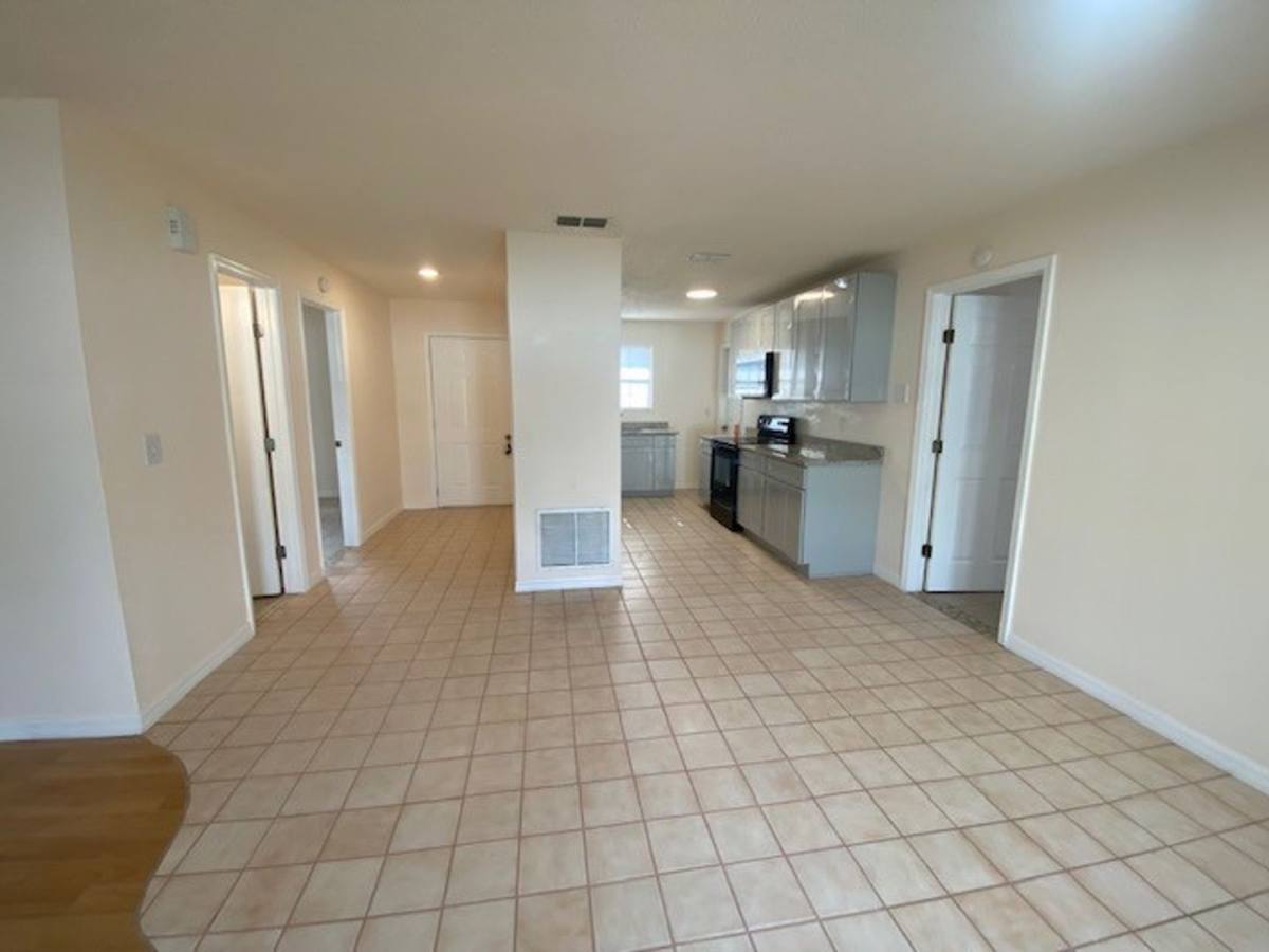 House for rent at 19 Woodston Lane, Palm Coast, FL 32164