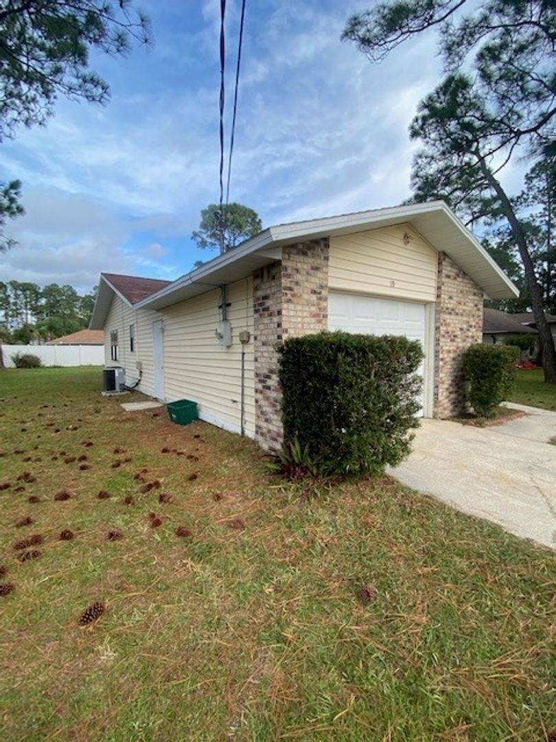 House for rent at 19 Woodston Lane, Palm Coast, FL 32164
