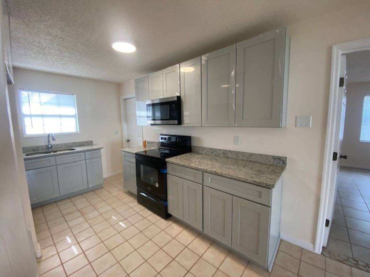House for rent at 19 Woodston Lane, Palm Coast, FL 32164