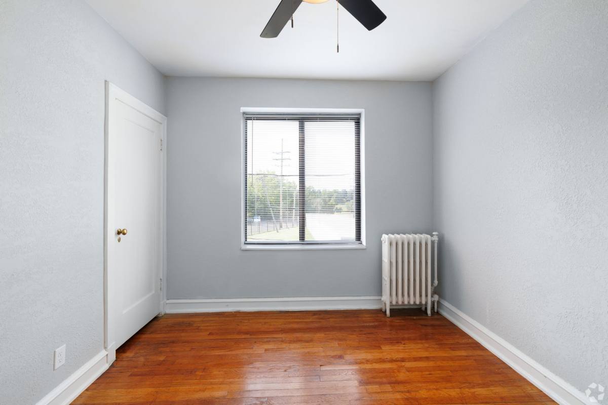 Apartment for rent at 5335 Lucas & Hunt Rd, Saint Louis, MO 63136