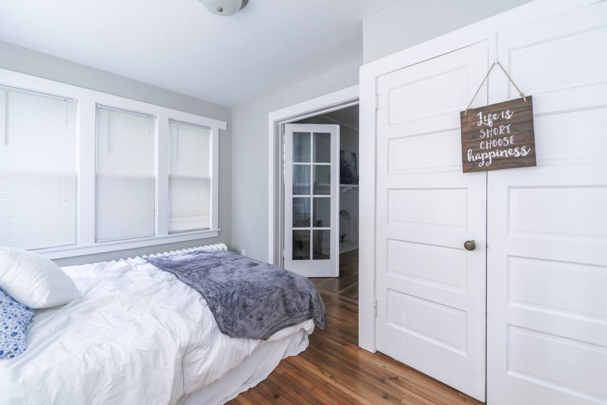 Apartment for rent at 2600 Dupont Ave S, Minneapolis, MN 55408