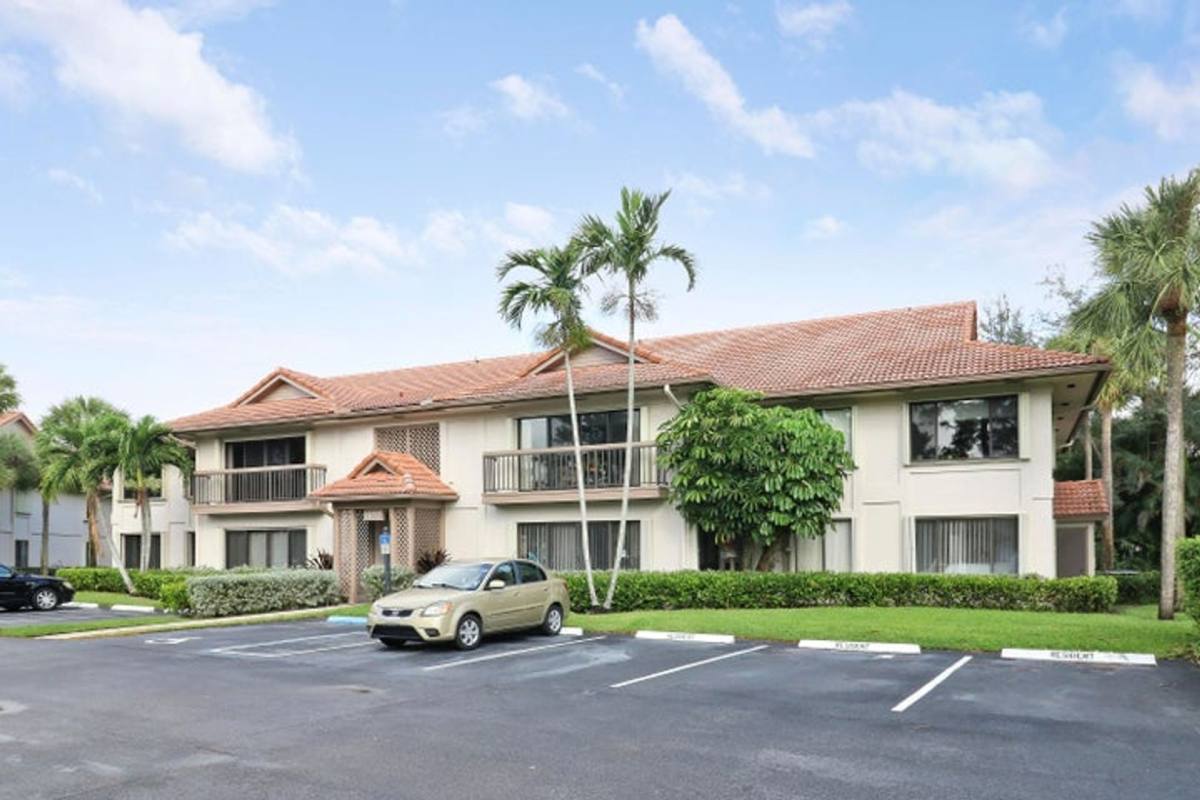 Condo for rent at 1107 Duncan Circle, Palm Beach Gardens, FL 33418