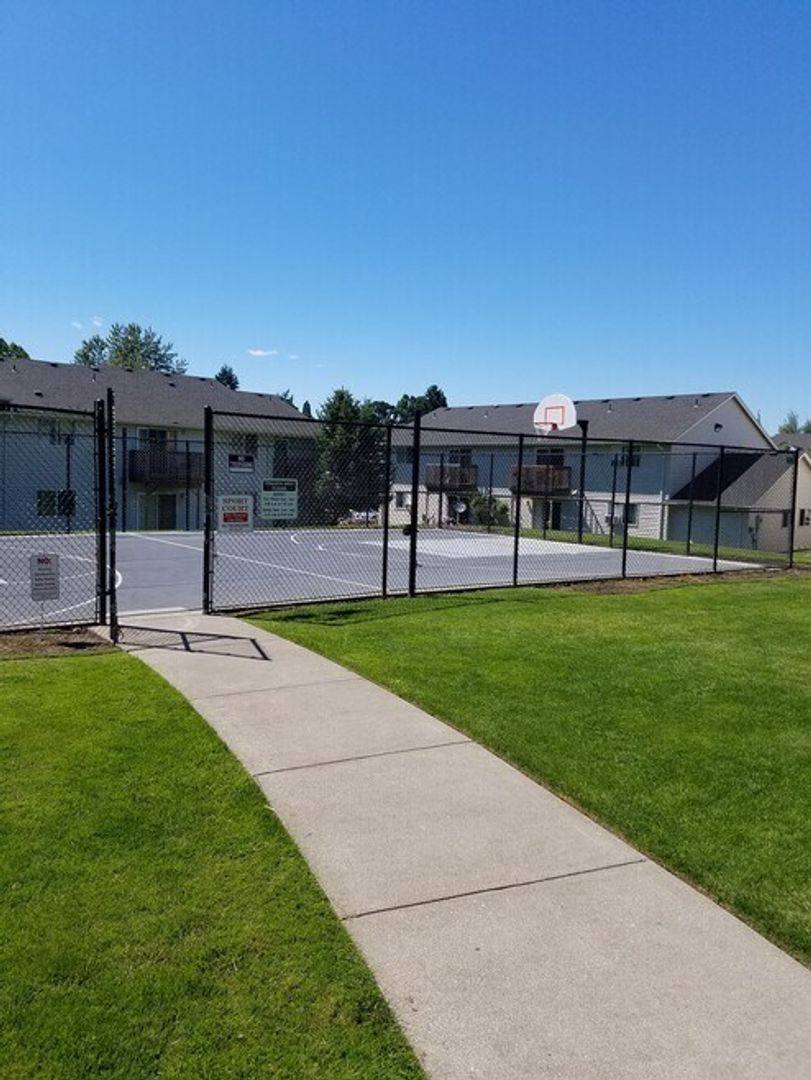 Apartment for rent at 1813 Drexler Lane NE, Salem, OR 97303