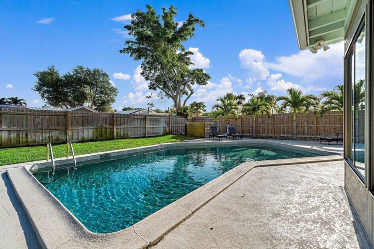 House for rent at 4193 Hyacinth Circle N, Palm Beach Gardens, FL 33410