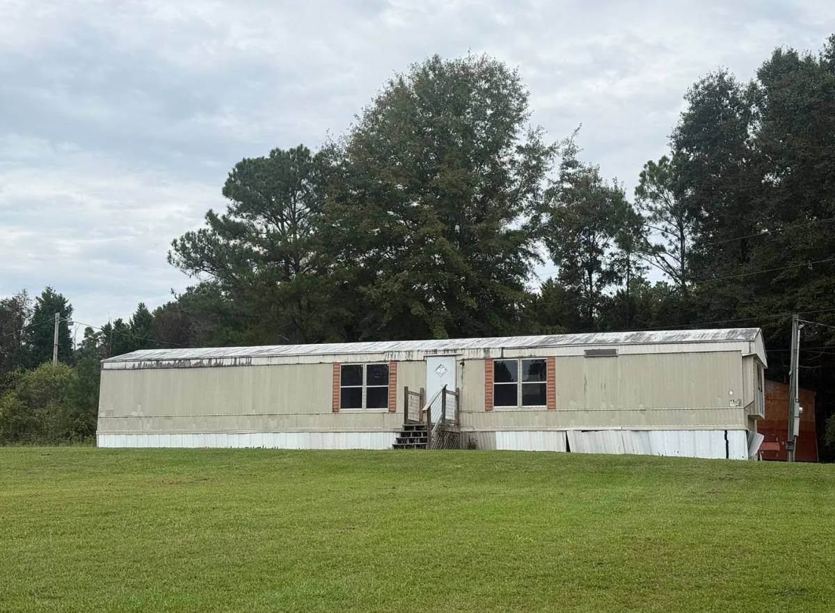 House for rent at 3503 Lee Rd, Opelika, AL 36804