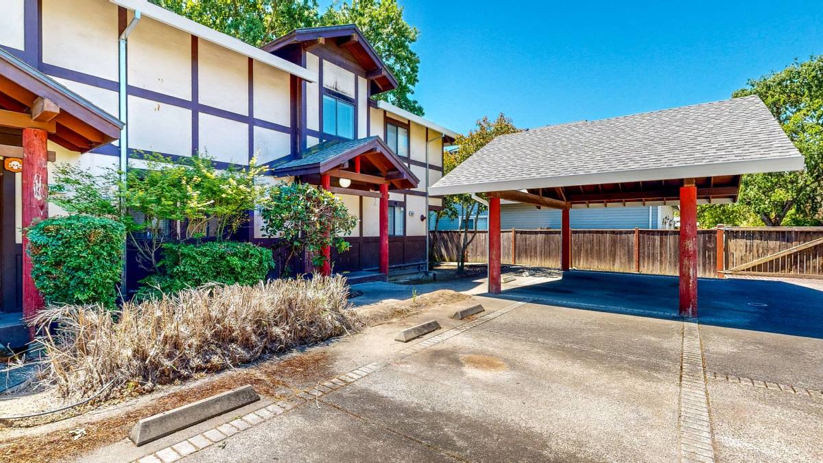 Apartment for rent at 1054-1058 Edwards Ave, Santa Rosa, CA 95401