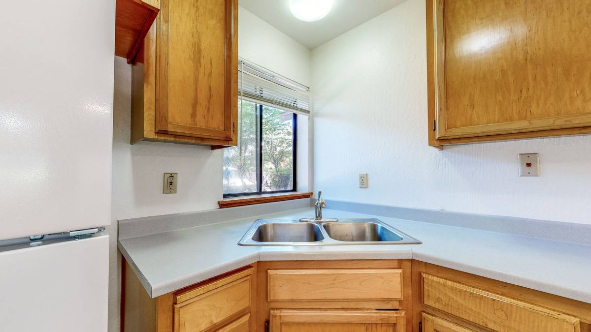 Apartment for rent at 1054-1058 Edwards Ave, Santa Rosa, CA 95401