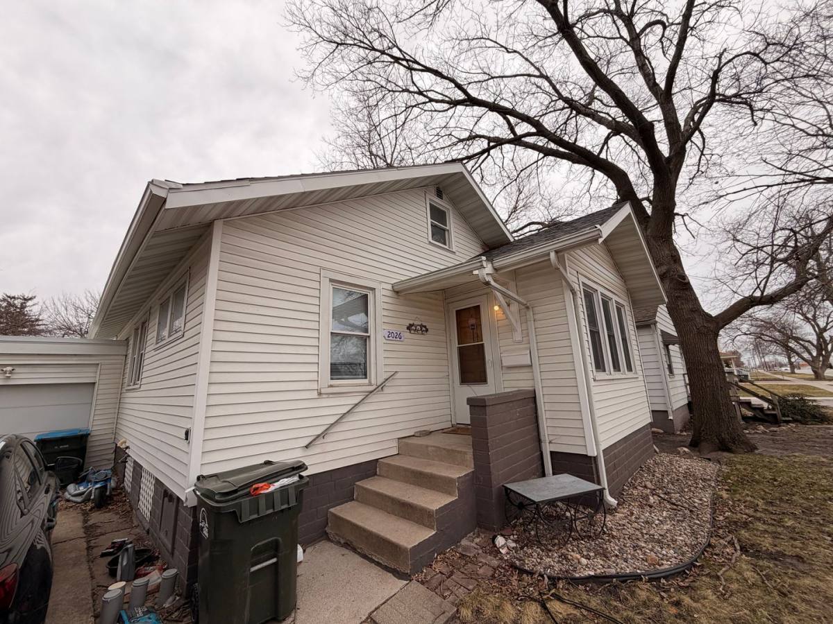 House for rent at 2026 2nd Ave N, Fort Dodge, IA 50501