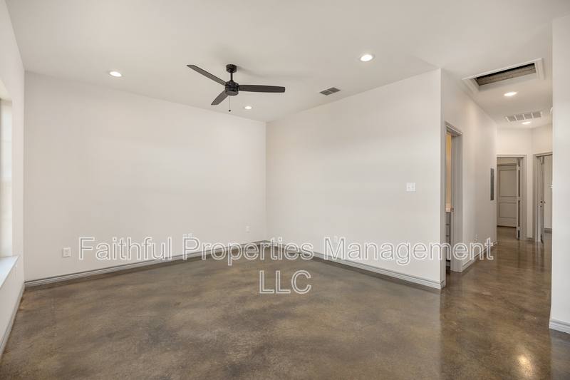 Apartment for rent at 21579 County Rd #37, Troup, TX 75789
