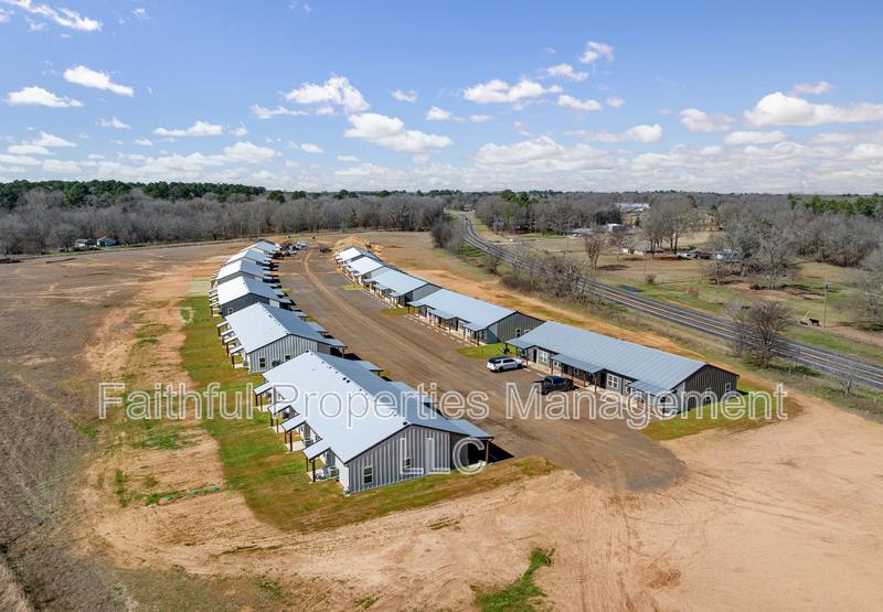 Apartment for rent at 21579 County Rd #37, Troup, TX 75789
