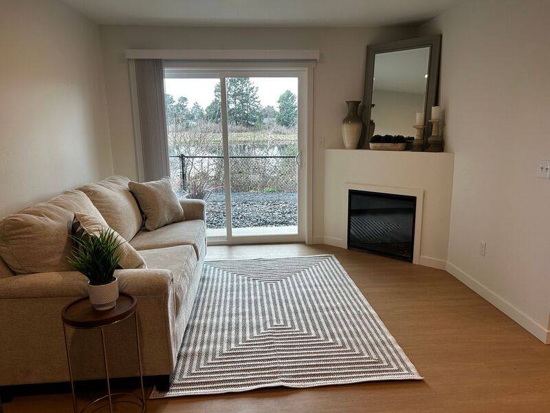 Apartment for rent at 916 S Holladay Dr, Seaside, OR 97138