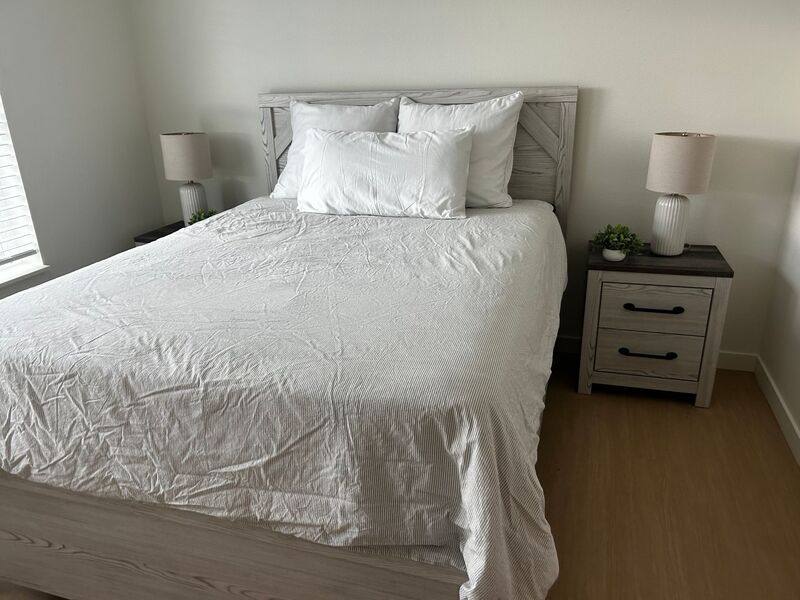Apartment for rent at 916 S Holladay Dr, Seaside, OR 97138