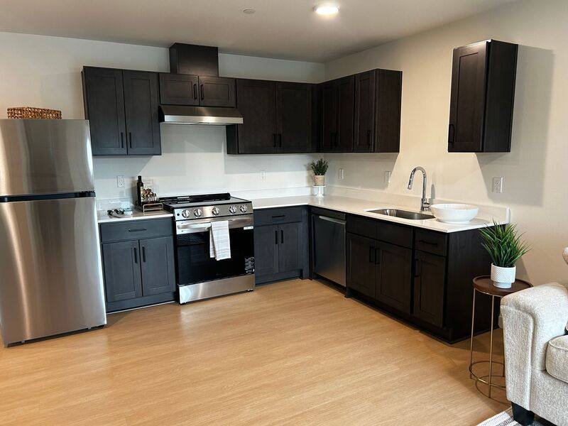 Apartment for rent at 916 S Holladay Dr, Seaside, OR 97138