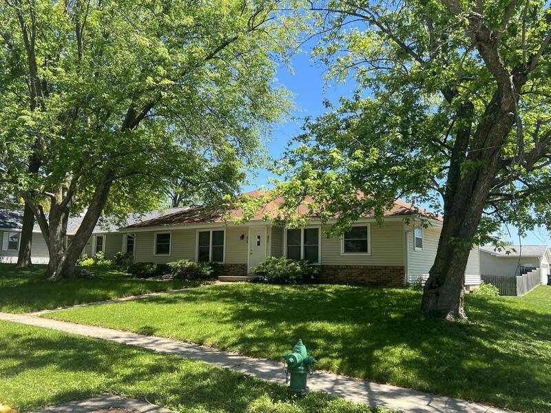 Apartment for rent at 426 Jeffrey Lane, Ames, IA 50010
