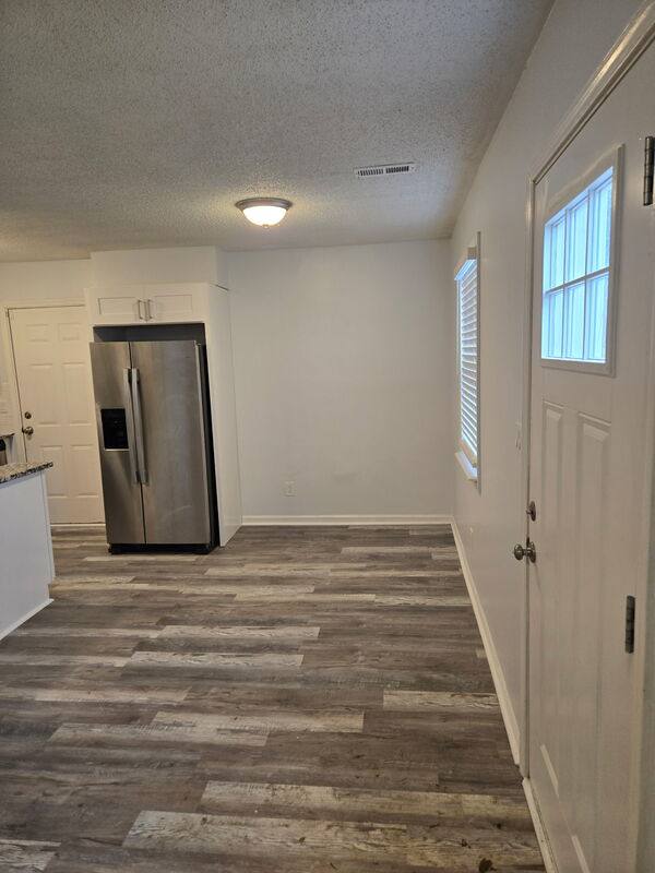 House for rent at 1861 E 78th St, Kansas City, MO 64132