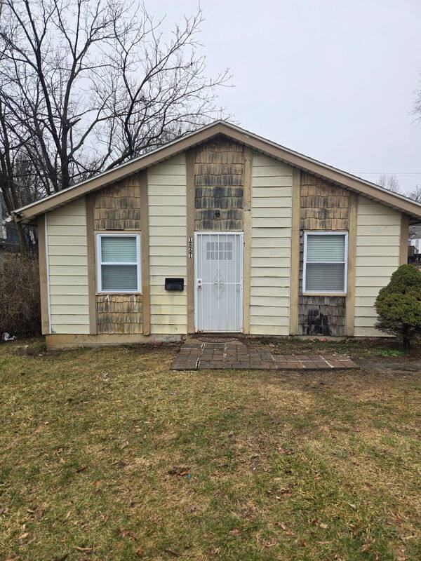 House for rent at 1861 E 78th St, Kansas City, MO 64132