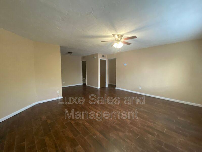 Condo for rent at 6024 NW Expressway #C, Oklahoma City, OK 73132