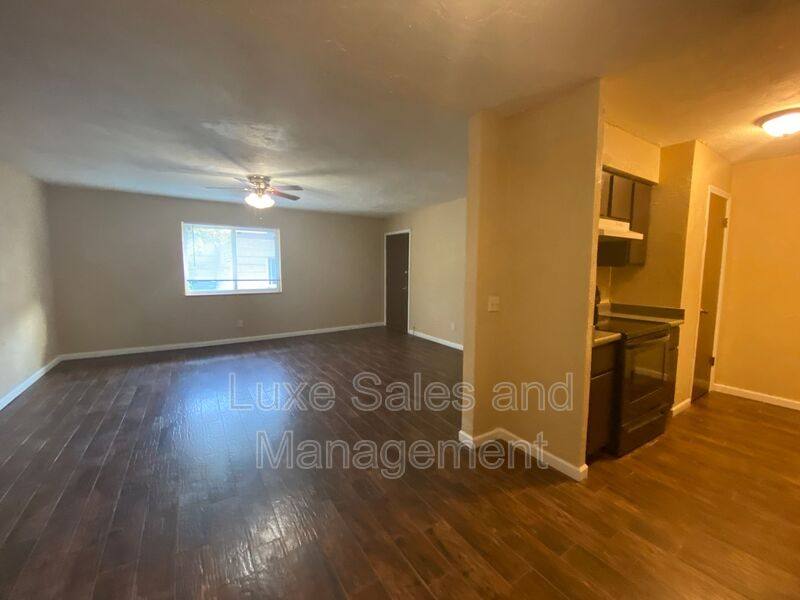 Condo for rent at 6024 NW Expressway #C, Oklahoma City, OK 73132