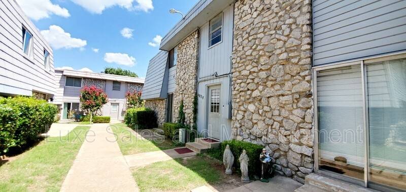 Condo for rent at 6024 NW Expressway #C, Oklahoma City, OK 73132