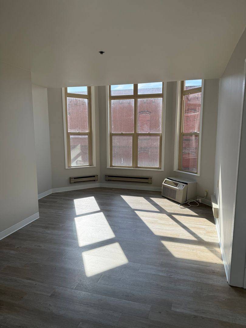 Apartment for rent at 204 E Main St, Reedsburg, WI 53959