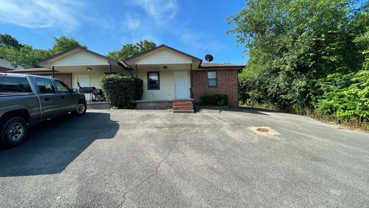 Apartment for rent at 606 Rolling Hills Dr, Tahlequah, OK 74464