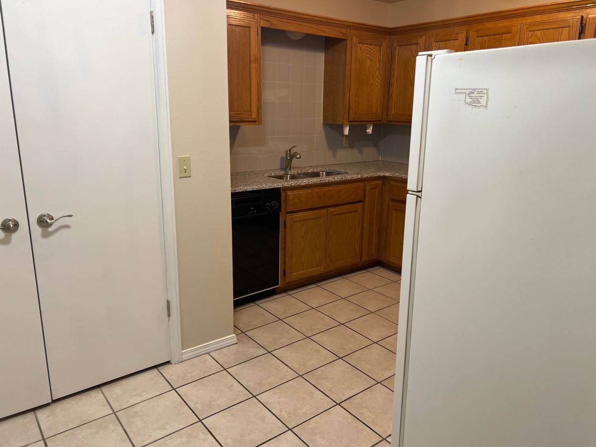 Apartment for rent at 606 Rolling Hills Dr, Tahlequah, OK 74464