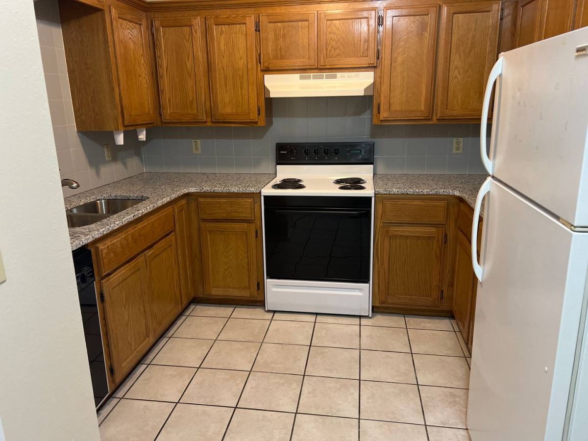 Apartment for rent at 606 Rolling Hills Dr, Tahlequah, OK 74464
