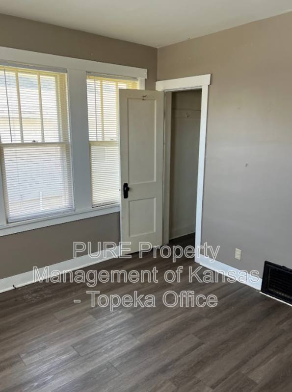 House for rent at 1020 SW Woodward, Topeka, KS 66604