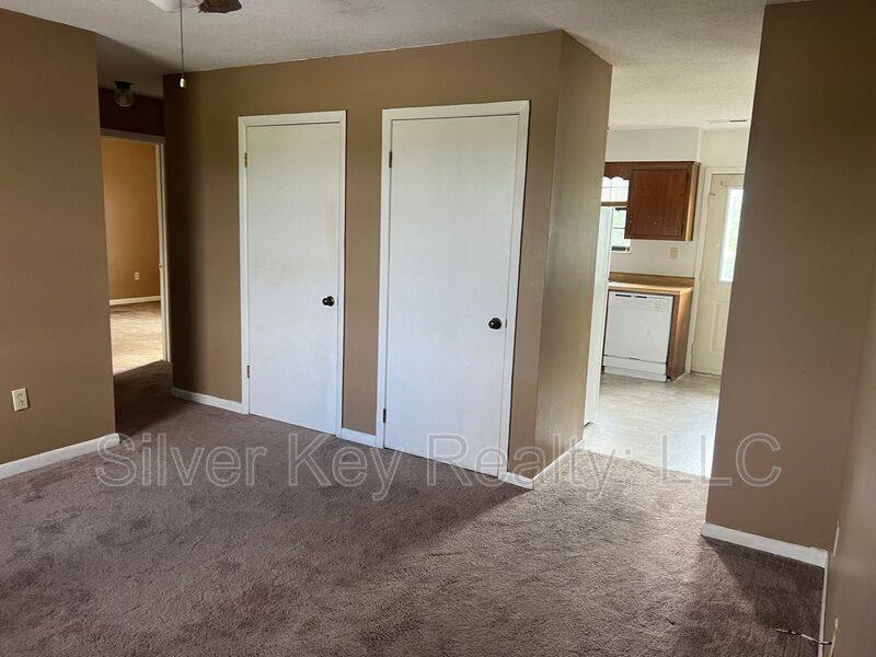 Apartment for rent at 823 Englewood Rd #12, Madisonville, TN 37354