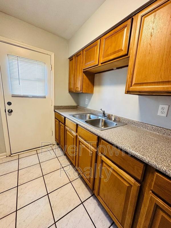 House for rent at 155 Clark Place, Memphis, TN 38104