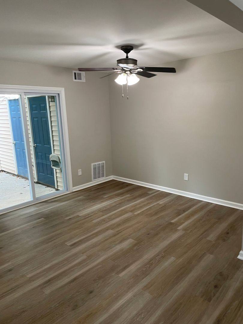 Townhouse for rent at 3555 Kennesaw Station Dr, Kennesaw, GA 30144